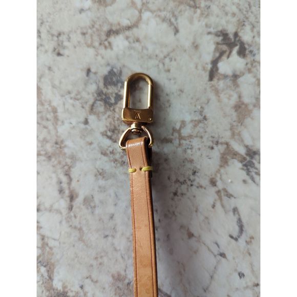 Louis Vuitton Pochette Vachetta Strap 13.5" - Picture 5 of 8